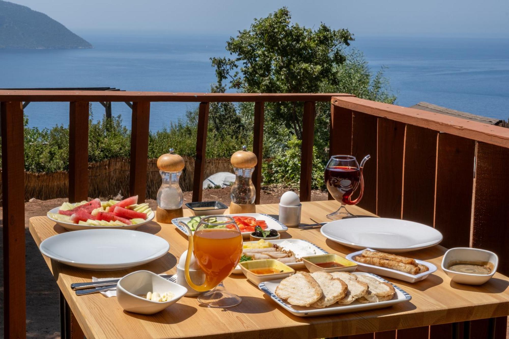 Goat Bungalow And Camping Hotel Faralya Exterior foto